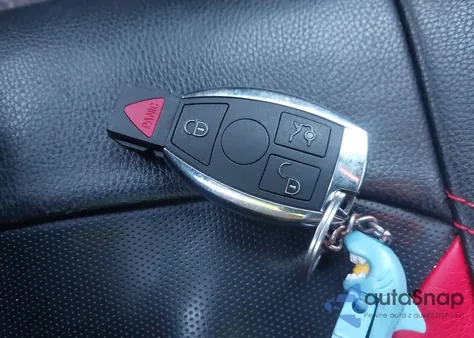 2008 Mercedes-Benz C 300 Luxury 4Matic/Sport 4Matic из США, поврежденный, VIN WDDGF81X48F083566